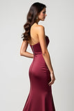Axelbandslös Burgundy Mermaid Satin Plisserad Formell Klänning