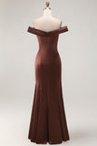 Off The Shoulder Sjöjungfru Satin Brown Formell Klänning Med Draperad Rosett