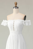 Vit Off The Shoulder Ruffle Graduation Klänning