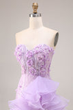 Glittrande lila Sweetheart med volang i slidan med lång balklänning med slits och 3D-blommor