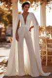 Vita djupa V-ringade brudjumpsuits med cape