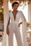 Vita djupa V-ringade brudjumpsuits med cape