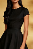 A Line Round Neck Midi Svart Klänning med Korta ärmar