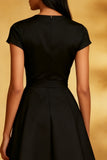 A Line Round Neck Midi Svart Klänning med Korta ärmar