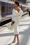 Vit Satin Bodycon Off The Shoulder Midi Bröllopsklänning med Rosett