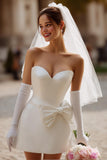 Sweetheart Ivory Bodycon kort brudklänning (utan handskar)