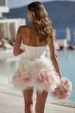 Ivory Satin Sweetheart Bodycon kort brudklänning med 3D-blommor