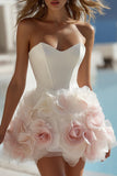 Ivory Satin Sweetheart Bodycon kort brudklänning med 3D-blommor