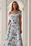 Blå blomma off the shoulder A-linje lång brudmor-klänning