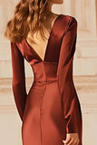 Burgundy satin sjöjungfru V-ringad lång formell klänning