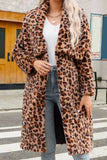 Brun leopardpäls med tjock sjal och kavaj för damer