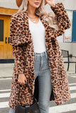 Brun leopardpäls med tjock sjal och kavaj för damer
