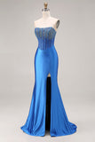 Lång baldeklänning med kröning av krön med krön av klumpbunden axelband med axelband och korsett