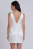 Elfenbensfärgad V-ringad satin, Bodycon Kort examensklänning