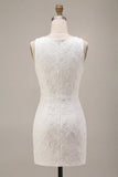 Rundhalsad bodycon blommig liten vit klänning med slits