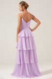 Lila A Line Spaghetti Straps Tiered Chiffong Bridesmaid Klänning med slits